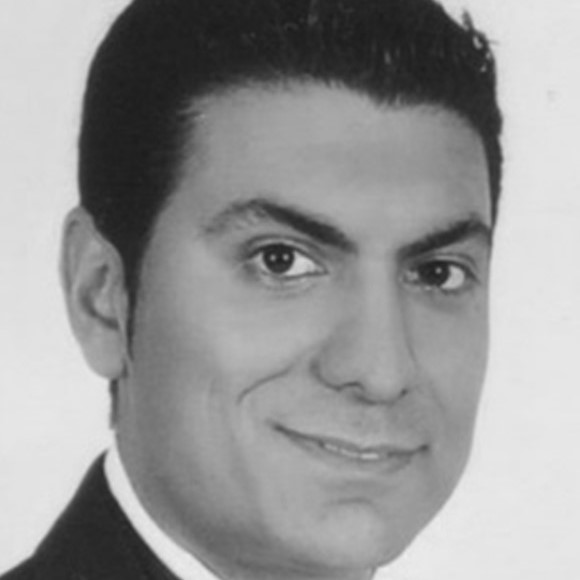 Dr Arash Naseri